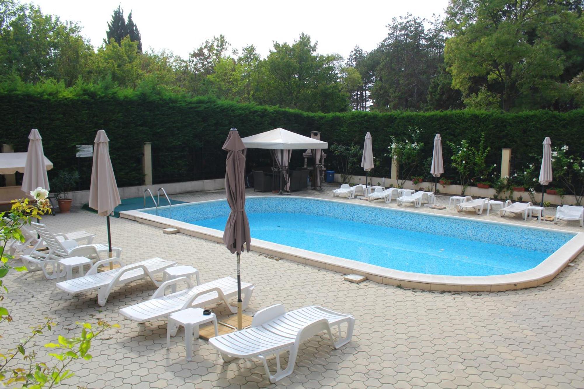 1-bedroom With Pool & Free Parking, 300 M To The * Pomorie